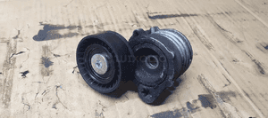 Napinacz paska rolki BMW 3 E91 3.0D 2