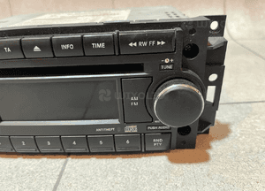 Jeep commander grand cherokee radio oryginał ładne 6