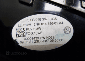 Skoda enyaq iv lampa w klapę lewy tył lewa tylna 14