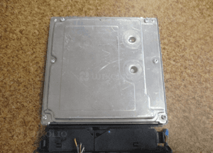 STEROWNIK SILNIKA BMW E87 E90 2.0D 0281012880 3