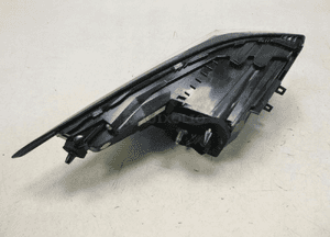 Peugeot 308 iii T10 21- lampa prawy tył w błotnik prawa tylna oryginał 12