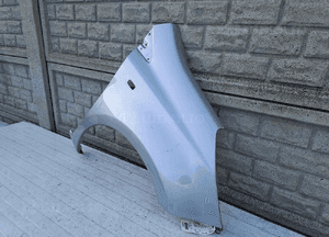 Nissan note 2006 - 2012 błotnik przedni prawy 2