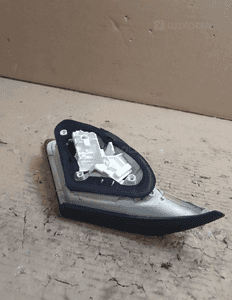 Lampa tylna lewa opel astra j 5