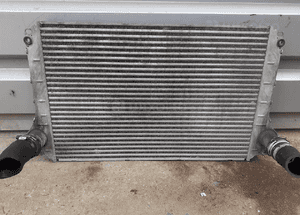 Toyota Avensis T25 diesel chłodnica powietrza intercooler jd127100-2220 2