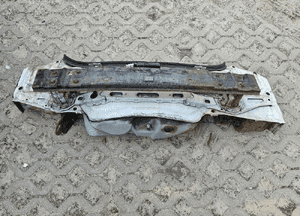 Toyota PRIUS III 09-15 pas tylny belka podłoga 1