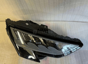 Audi A3 8Y full led lampa prawa 20- 2