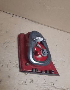 Lampa tylna lewy tył hyundai santa fe ii 2007 2