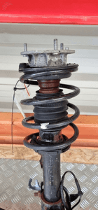 BMW E90 E91 ZWROTNICA AMORTYZATOR PRAWA PRAWY PRZÓD 6768996 6780198 4