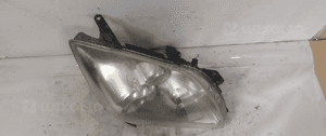 Przod przednia lampa prawa toyota avensis T25 2
