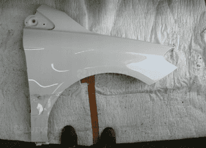 MERCEDES B 246 BŁOTNIK PRZEDNI PRAWY 1