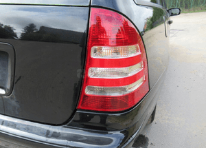 Lampa tylna tył prawa mercedes c-klasa W203 lift 2004- 1
