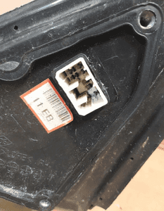Lusterko prawe 5 pin kia sorento czarny 4