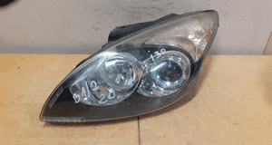 X. hyundai i 30 lampa przod przednia lewa 1