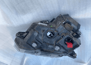 Vw amarok lift bixenon led prawy 15- 3