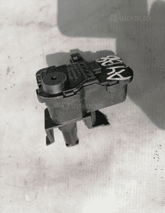 Siłownik klapki wlewu Audi Vw 8K0862153H 1