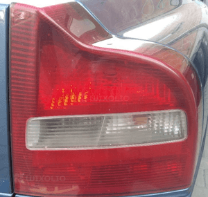 Volvo S80 lampa tył tylna  prawa 1