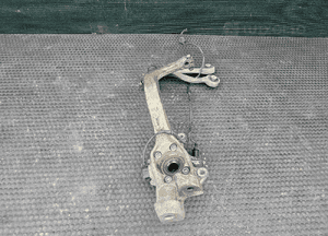 Zwrotnica 8E0258F 8E0407242B Zawieszenie Piasta Czujnik ABS Przednia Przód Prawa AUDI A4 B6 B7 33