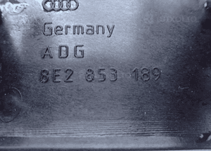 AUDI A4 B6 LISTWA OZDOBNA DESKI 8E2853189 RADOM 4