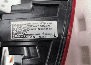 Audi A6 C8 18-20 sedan łampa led tył lewa 4K5945075 6