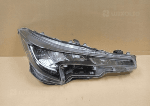 Lampa prawa prawy full led toyota corolla E21 hb kombi 19- 1