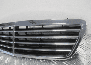 Grill gril atrapa mercedes c-klasa W203 2000-2004 7