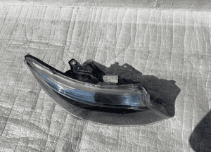 Mercedes vito W447 lampa prawa 14- 3