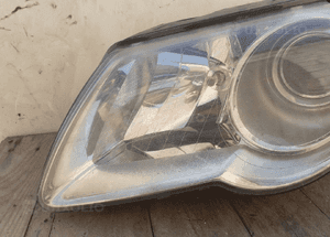 Vw volkswagen passat B6 lampa przód przednia lewa soczewka 2