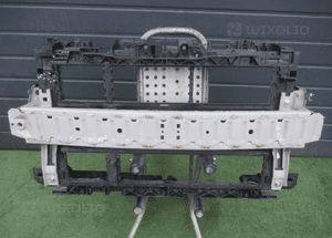 Pas przedni przód wzmocnienie czołowe belka zderzaka ford fiesta MK8 2017- 1