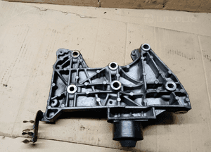 Podstawa łapa alternatora klimatyzacji rolka Renault Clio III 1.2 TCE 820058132 4