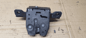 Zamek klapy bagażnika Opel Zafira C 13587646 1
