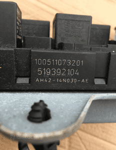 Skrzynka bezpieczników AH42-14N030 Range Rover L322 LM Lift 2