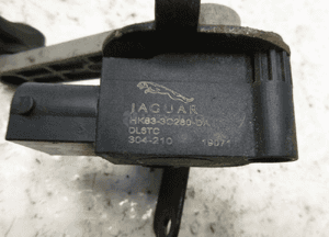 Jaguar f-pace X761 range rover velar L560 czujnik poziomowania xenon świateł 3