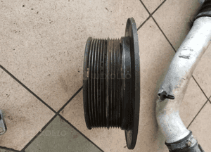 koło pasowe land rover 4.4 v8 2