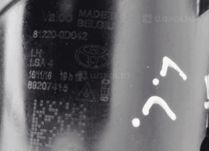 Halogen lewy przód przedni toyota yaris iii 81220-0D042 2011-2014 5