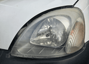 Toyota Yaris I  lampa przód przednia prawa  99-03 2