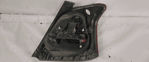 Tyl tylna lampa lewa toyota avensis T25 4