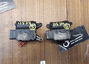 Silniczek 8E1820511 8E1820511A Nagrzewnicy Mechanizm Nawiewu Klapki EUROPA AUDI A4 B6 B7 1