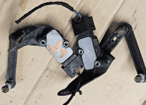 BMW X5 F15 czujnik ustawienia zawieszenia tył tylnego 6853747 1