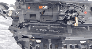 Pas przód przedni ford fiesta MK7 1.6 tdci kompletny 2