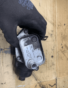 Podstawa obudowa filtra oleju chłodniczka Hyundai IX35 1.7 CRDI K01-00200 26410-2A300 3