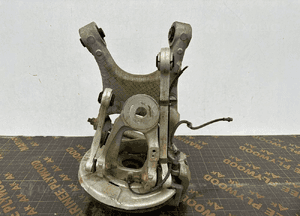 BMW F15 F16 Zwrotnica piasta tył Lewa - 16288 1