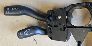 Audi A4 B6 B7 A6 C6 przełącznik pod kierownicę świateł kierunkowskazów  tempomatu4E0953521A  4E0953521E 1