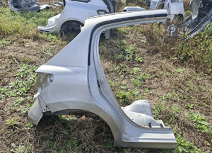 Peugeot 207 błotnik tył tylny prawy  ETSC HB 5D 5