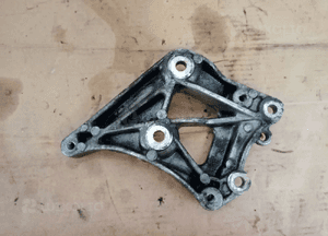 Łapa mocowanie sprężarki klimatyzacji Peugeot 308 T7 1.6 THP V754891480 2