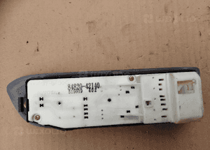 Toyota Rav4 II 00-04 panel sterowania szyb 2