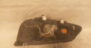 Przod przednia lampa prawa audi A2 5