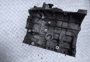 Blok silnika vw audi skoda 06D103023 2.0 fsi radom