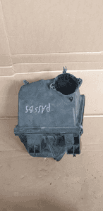 Obudowa filtra powietrza VW Passat B5 2.5 TDI 4B0133837E 1