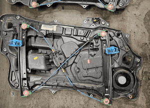 Lancia Ypsilon 2 II podnośnik szyby prawy lewy mechanizm 3d 1