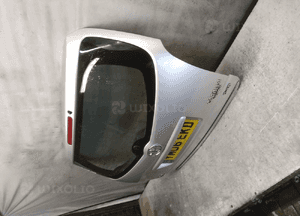 Klapa tył tylna bagażnika toyota corolla verso ii 2 1C0 srebrna 3